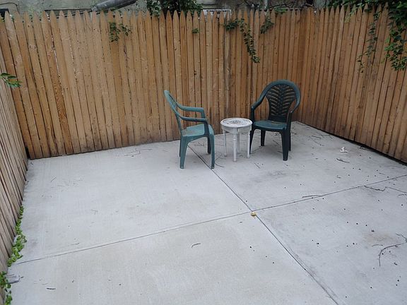4th image of 1031 S Dorrance St