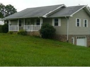 110 Smokerise Ln, Fall Branch, TN 37656