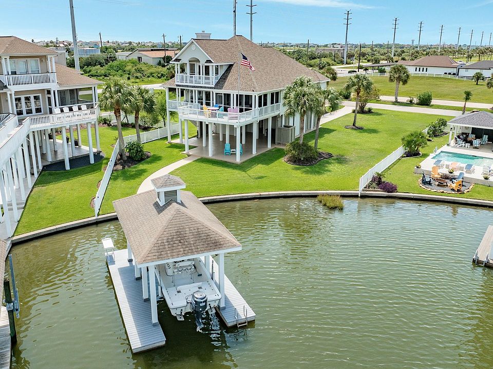 1st image of 3635 Cove Ln