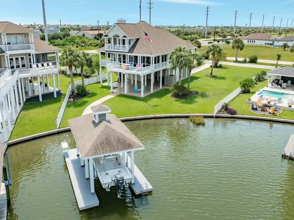 3635 Cove Ln, Galveston, TX 77554