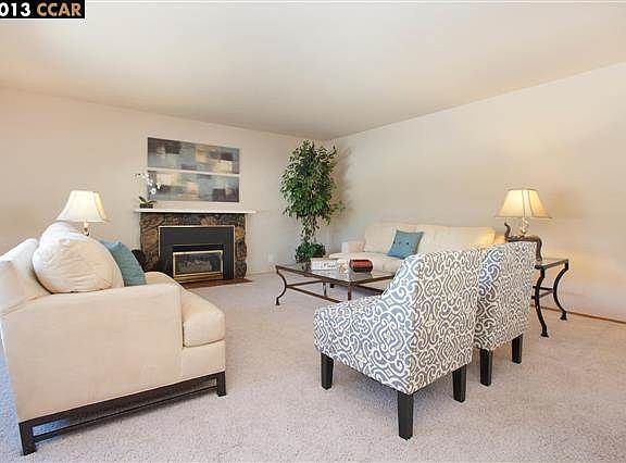 2nd image of 2315 Camino Dolores