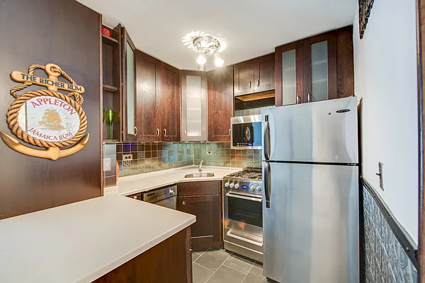 Sold by Sotheby's International Realty | media 4