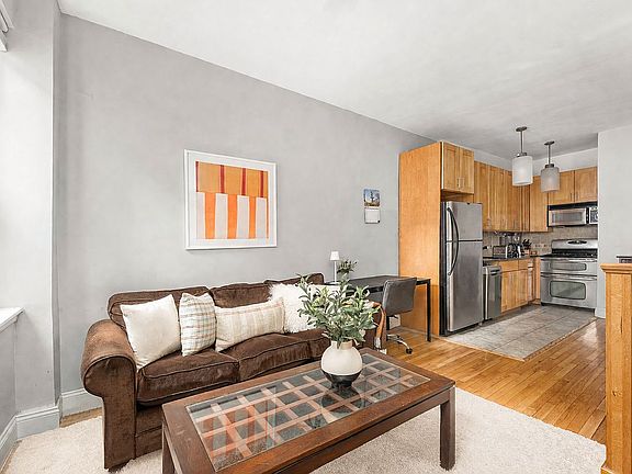 2nd image of 220 E 87th St #2/3H