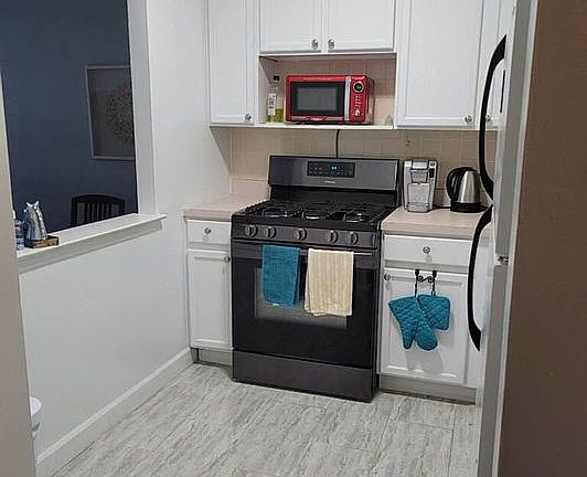 2nd image of 16 E 118th St #3