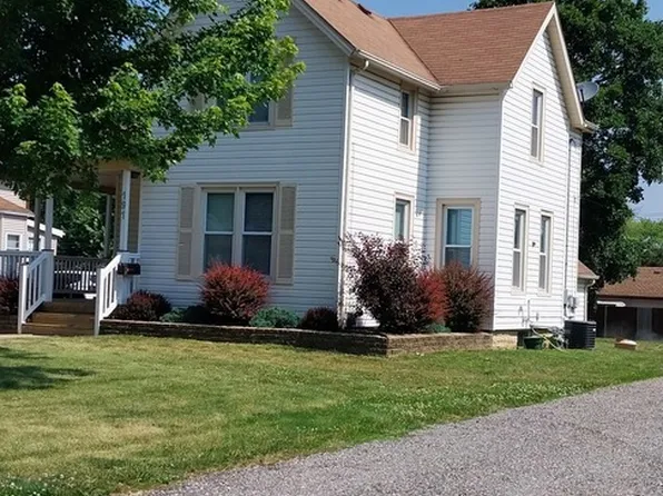 191 W 4th St, Manteno, IL 60950