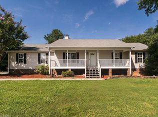 8125 Brooks Lake Rd, Browns Summit, NC 27214