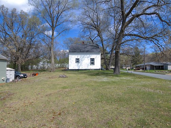5th image of 1203 Boulevard Place
