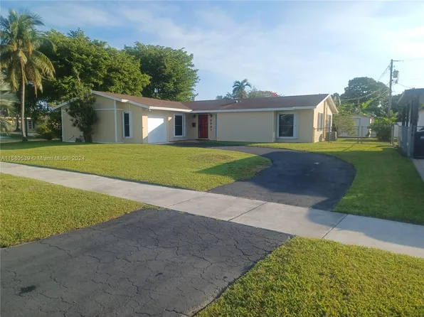 9937 SW 194th St, Cutler Bay, FL 33157