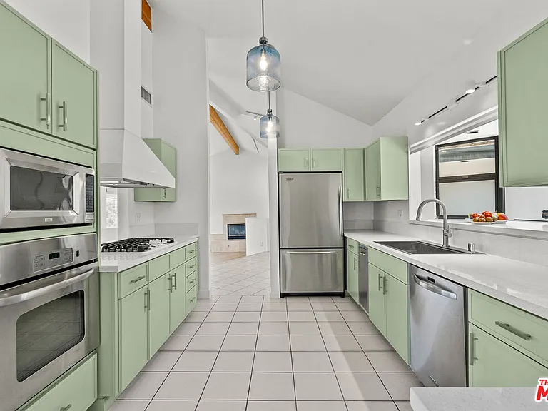 3665 Alta Mesa Dr — Photo 14