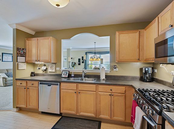 4th image of 761 Wedgewood Cir