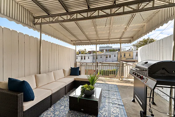 Sold by Compass | media 11