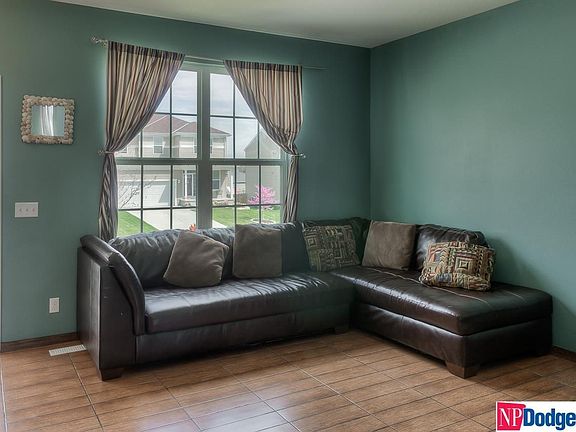 4th image of 6409 Elm Hurst Dr