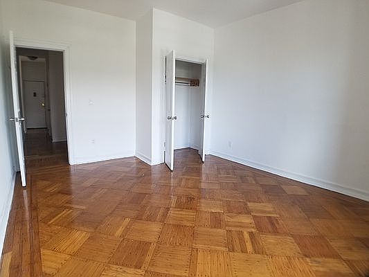 4th image of 446 Saint Johns Pl #C7