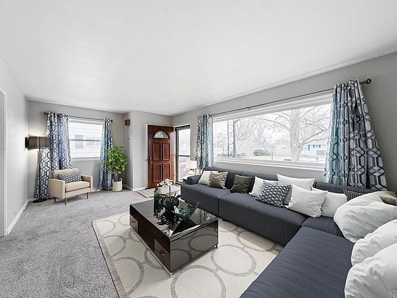 3rd image of 2409 Union Ave
