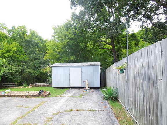 2nd image of 3519 Northrop St