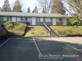 6705 111th St E APT 3, Puyallup, WA 98373