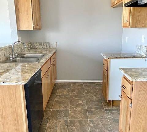 4th image of 3314 Andrita St #11