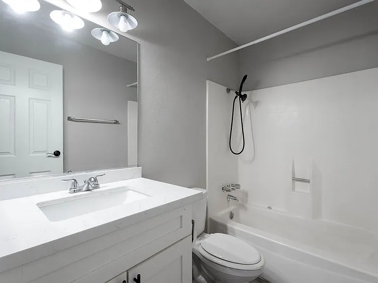 1501 Living Desert Dr #D — Photo 22