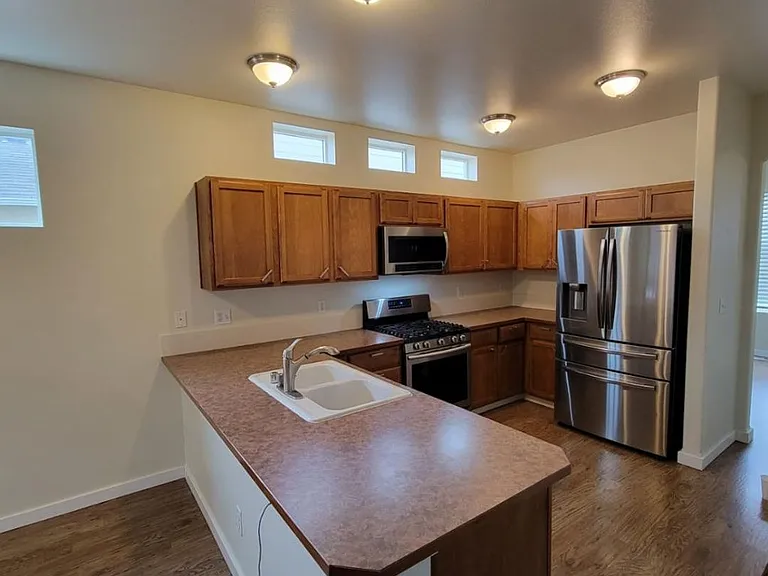 3520 Preston St NE — Photo 8