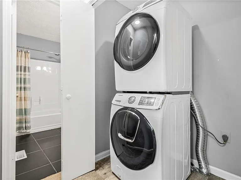 1707 Cotton Patch Ln — Photo 24