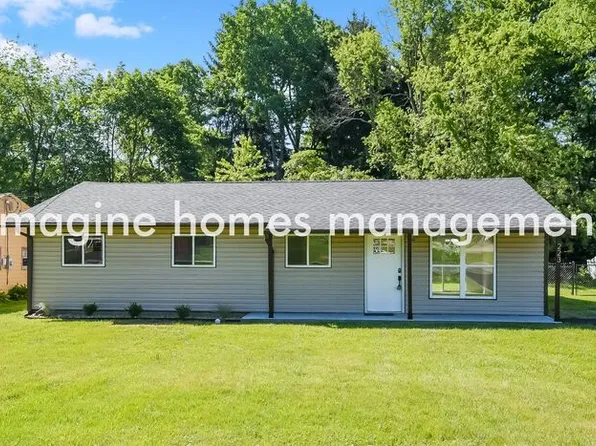 223 Sandalwood Dr, Cranberry Township, PA 16066