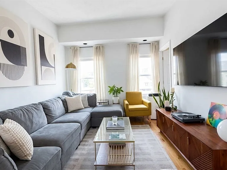 159 Dorchester St #3 — Photo 3