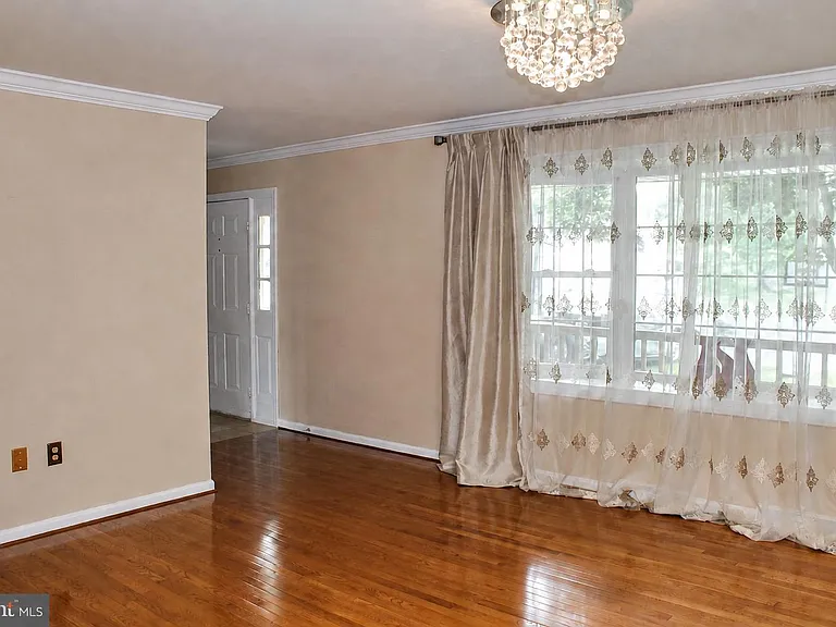 26 Princeton Pl — Photo 5