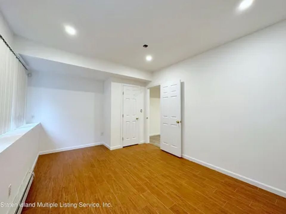 1st image of 67 Arden Ave Floor 1
