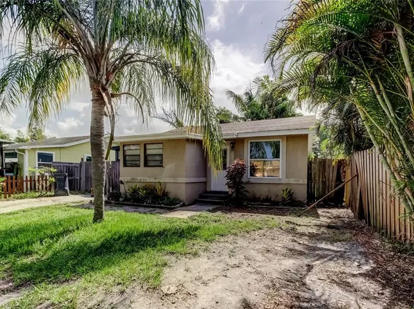 4479 Newark St N, Saint Petersburg, FL 33714