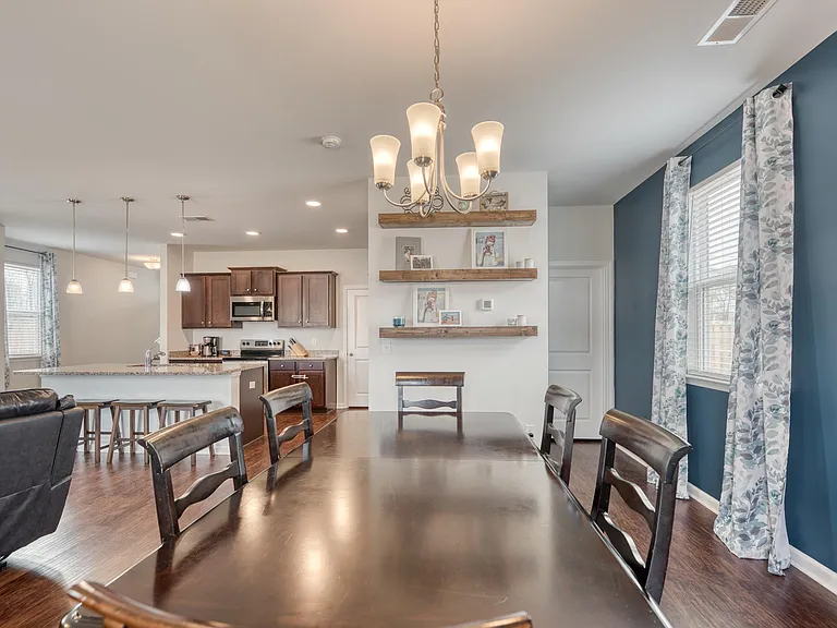 802 Lenox Dr — Photo 5