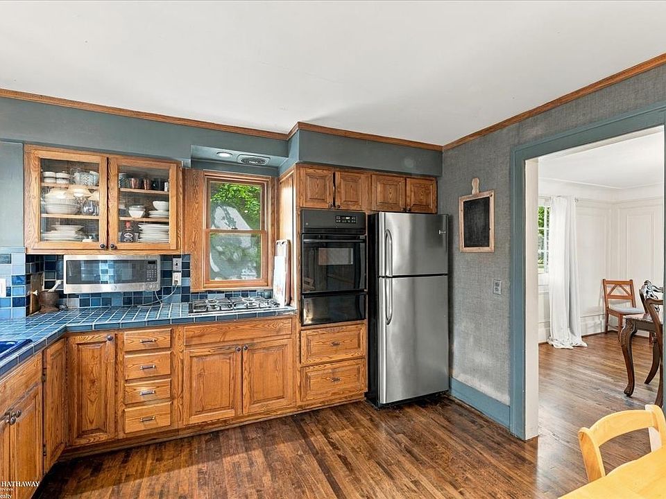 1436 Kensington Ave, photo 15