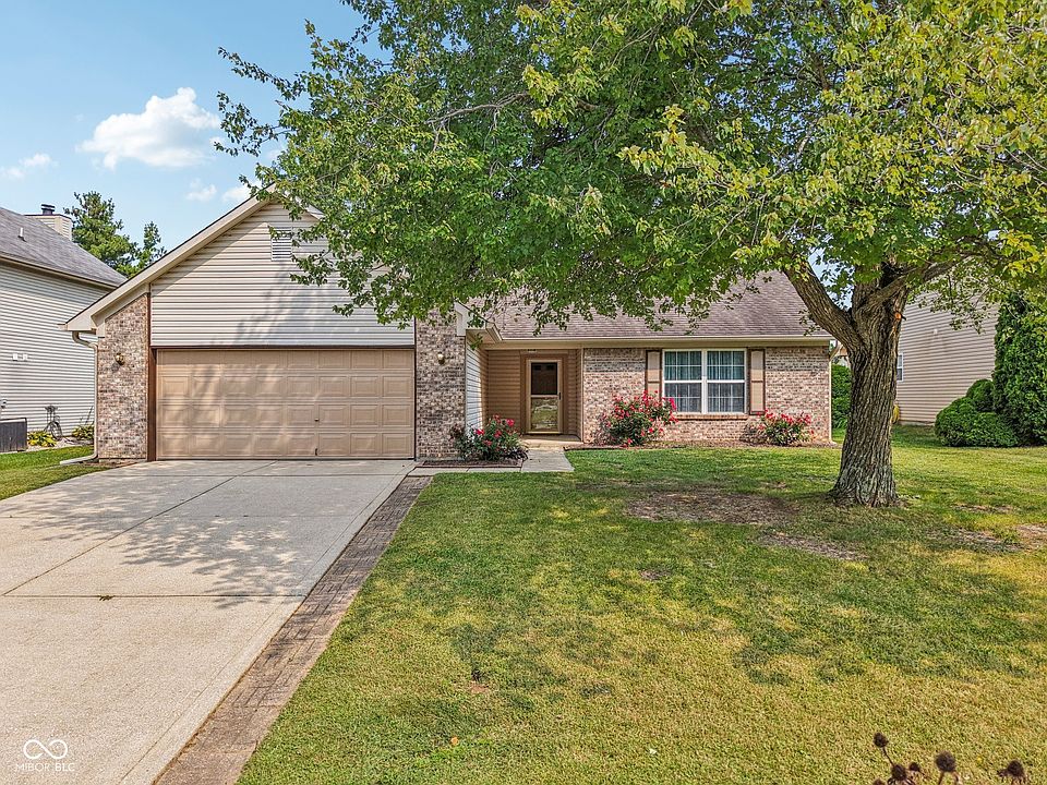 1st image of 1119 Enchanted View Dr