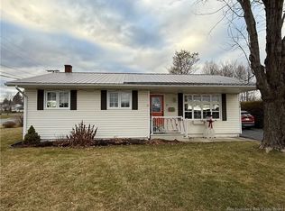 236 Neilson St, Woodstock, NB E7M 2H9