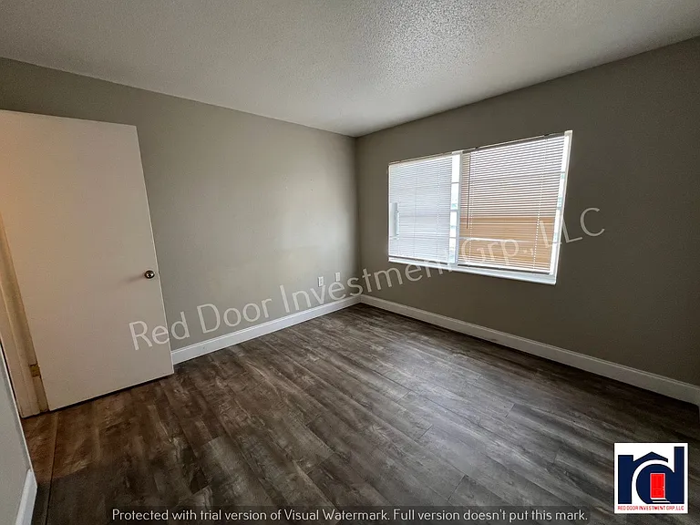 Move In Special 1 & 2 Bedrooms Available Minutes from the River — Photo 46