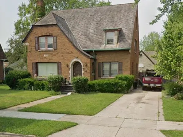2404 73rd St, Kenosha, WI 53143