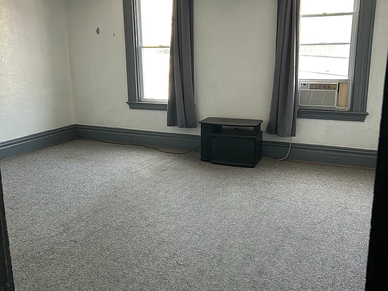 330 Butler St #2 — Photo 5