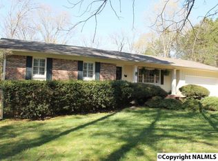 909 Alan Ln NW, Fort Payne, AL 35967