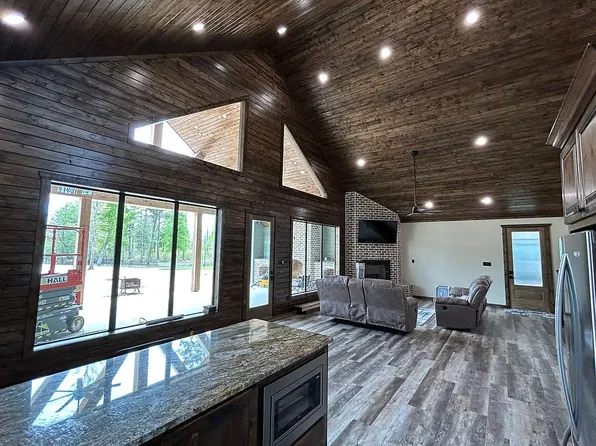 385 Valerie Ln, Zwolle, LA 71486