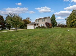 148 Whipporwill Rd, Butler, PA 16001