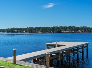 329 Bayshore Dr, Niceville, FL 32578
