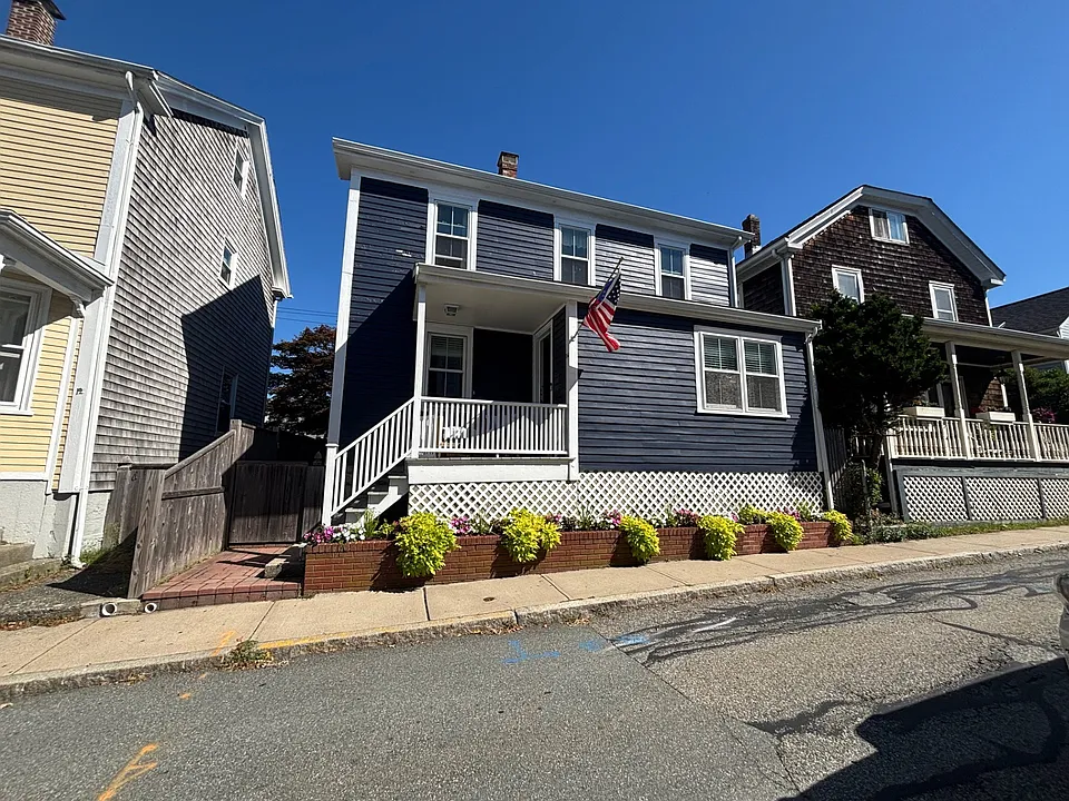 14 Dixon St