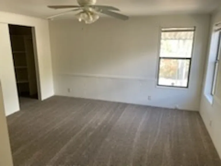 5725 Old Hwy #53 — Photo 7
