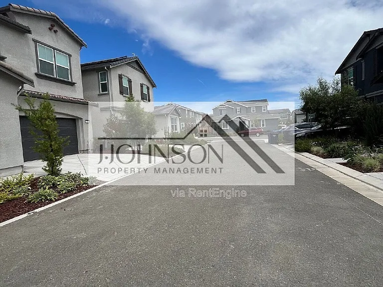 7325 Savoy Pl — Photo 3