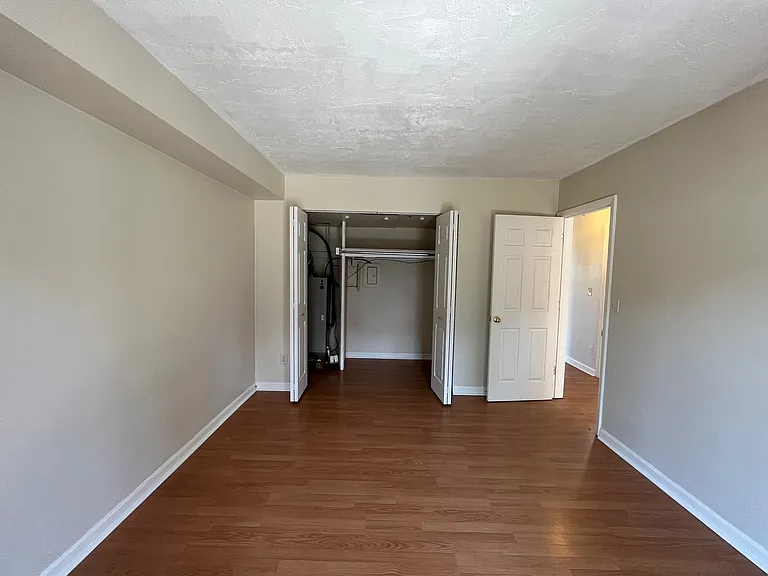 6780 5th Ave — Photo 12