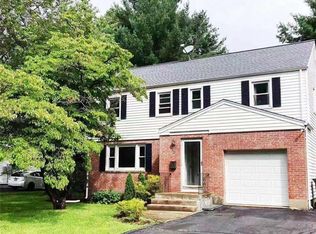 60 Lawler Rd, West Hartford, CT 06117