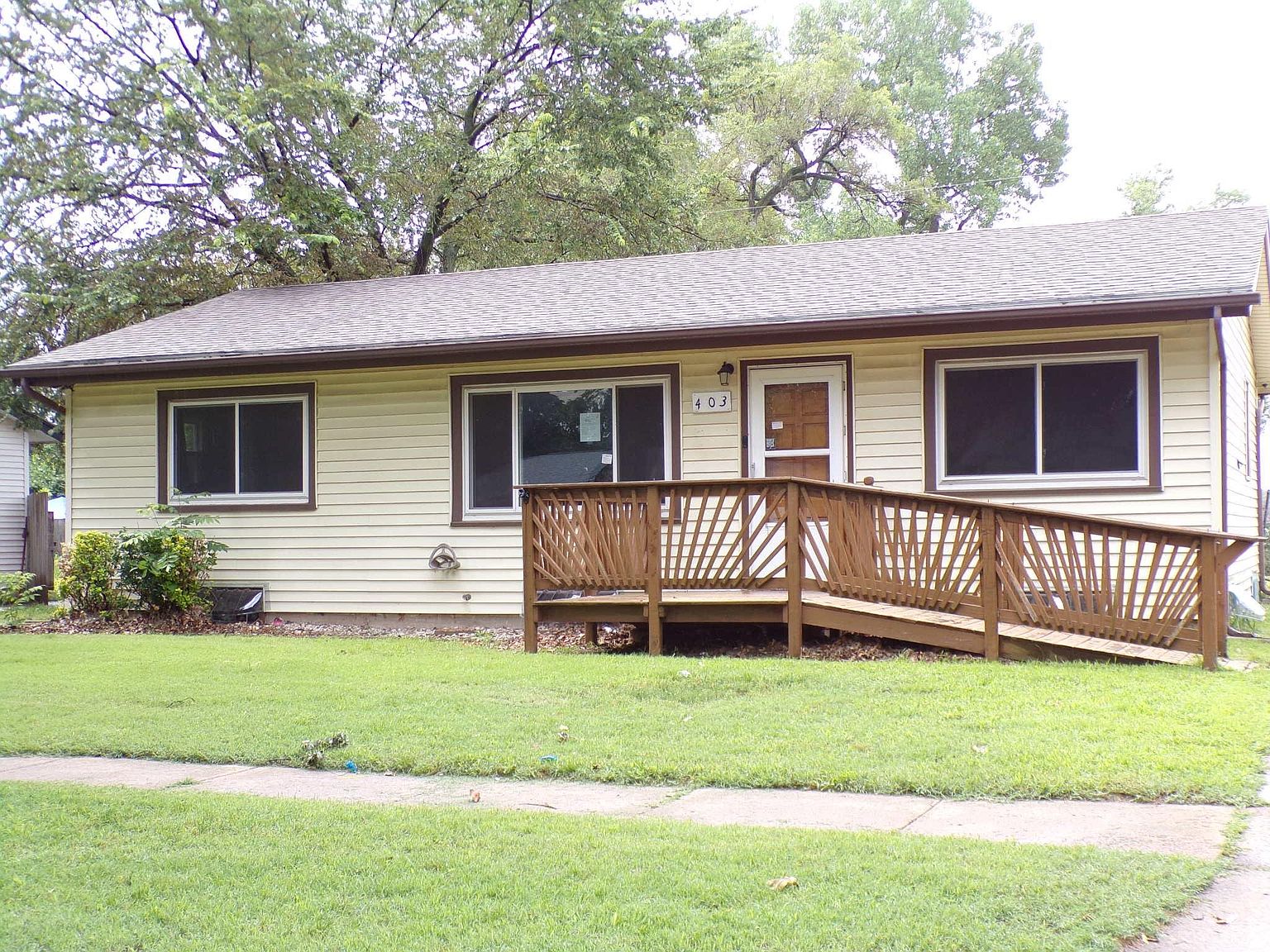 403 W 7th St, Haysville, KS 67060 Zillow