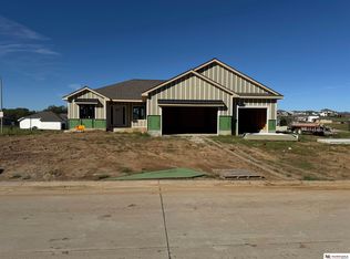 11010 S 98th St, Papillion, NE 68046