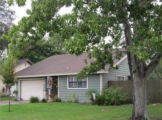 1852 Whispering Dr W, Largo, FL 33771
