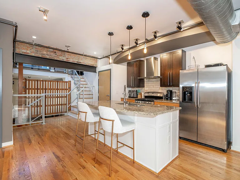 1417 Main St #5 — Photo 16