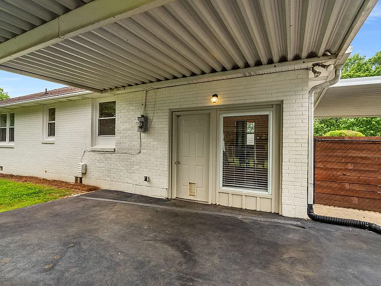 2519 David Dr — Photo 17
